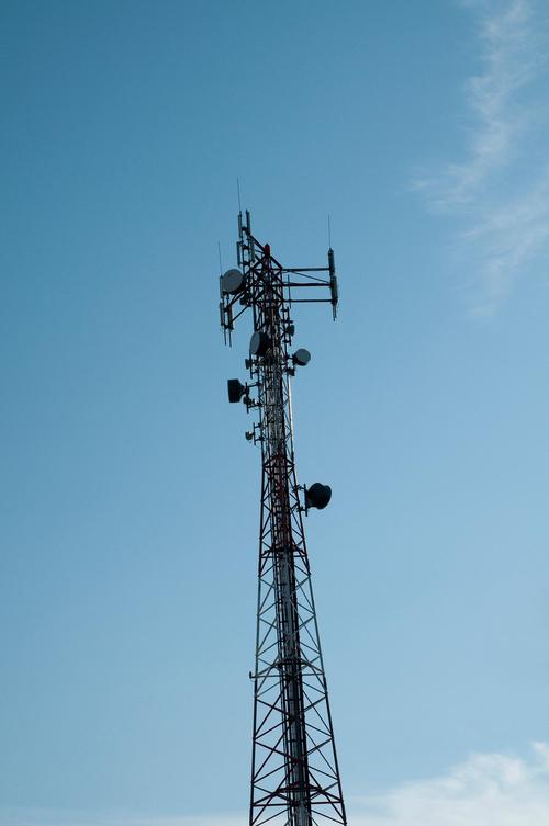 信号塔建设需遵守哪些法律规定?