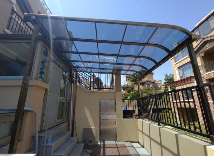 小区装雨棚,法律允许还是违规?